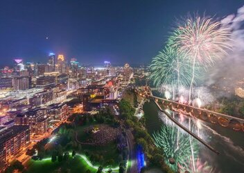 Aquatennialfireworks2023 825 Enhanced Nr Credit Lanepelovsky Lpvisuals Courtesyofmeetminneapolis Resized Medium
